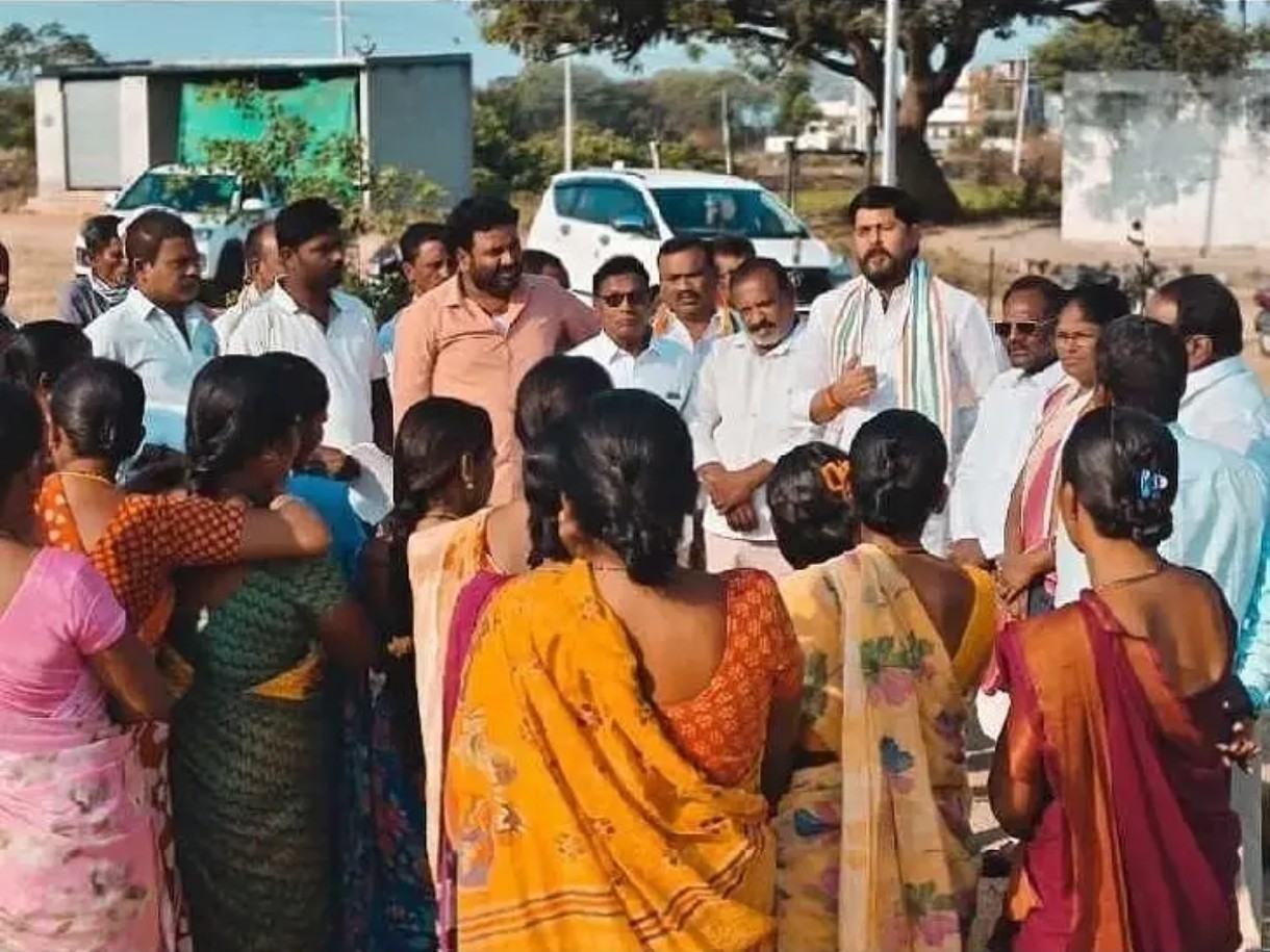 ఉపాధి కూలీల హక్కుల కోసం పోరాటం చేస్తాం: కాంగ్రెస్