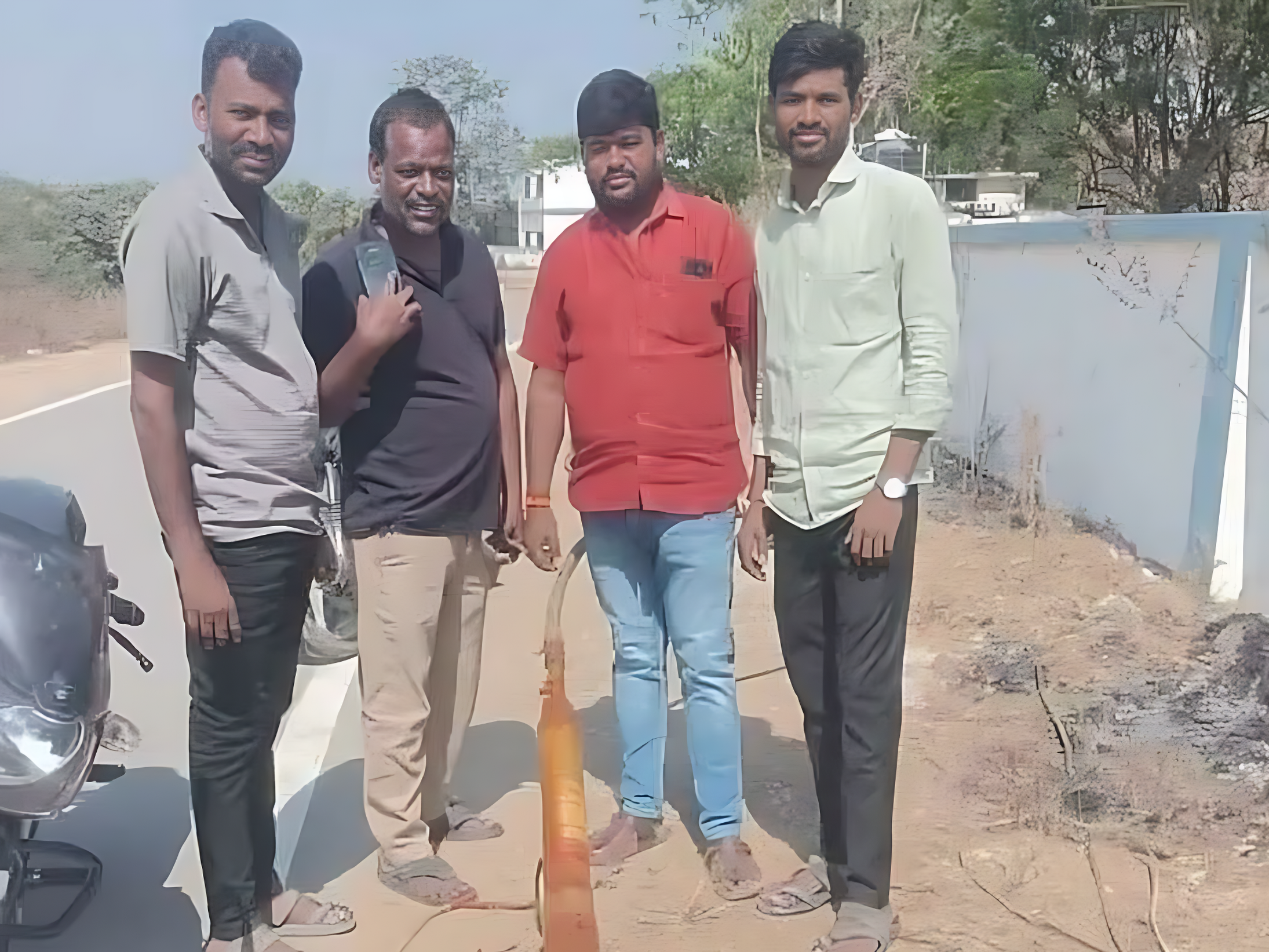 పాఠశాలలో నీటి సమస్యకు వార్డు మెంబర్ సహాయం