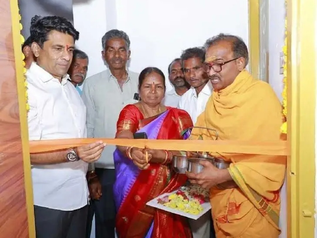 గ్రామ పంచాయతీ భవనాన్ని ప్రారంభించిన ఎమ్మెల్యే