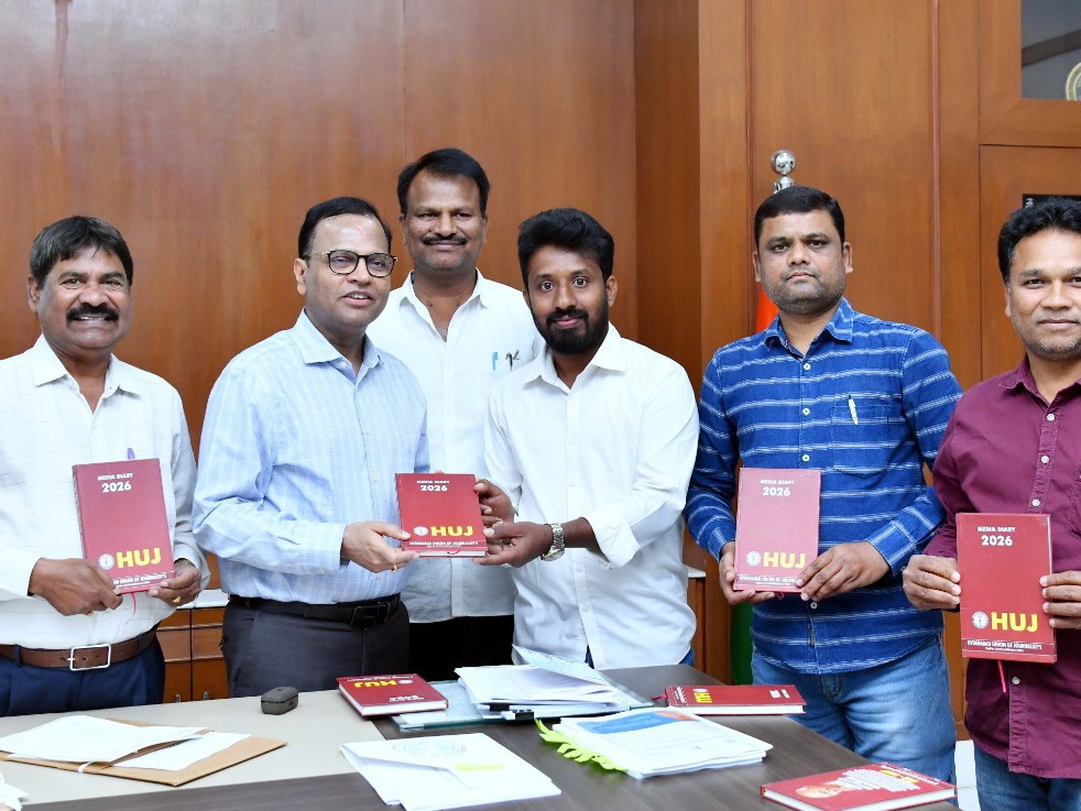 ‘హెల్త్ కార్డులు మంజూరు చేయాలని వినతి’