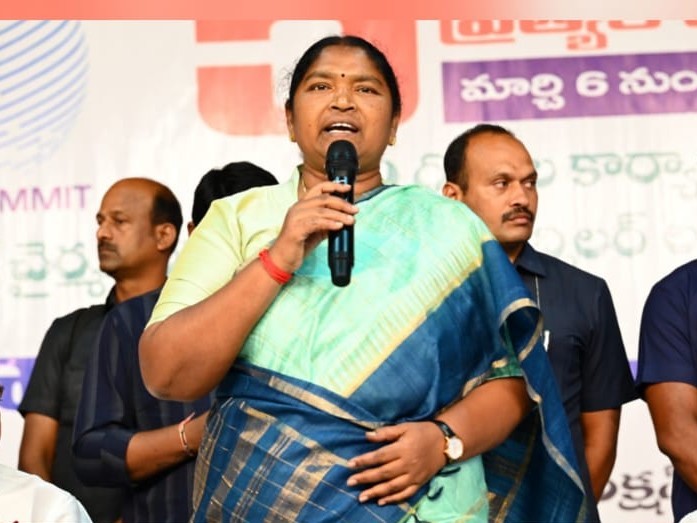 ఒకరోజు శిక్షణ కార్యక్రమంలో పాల్గొన్న మంత్రి