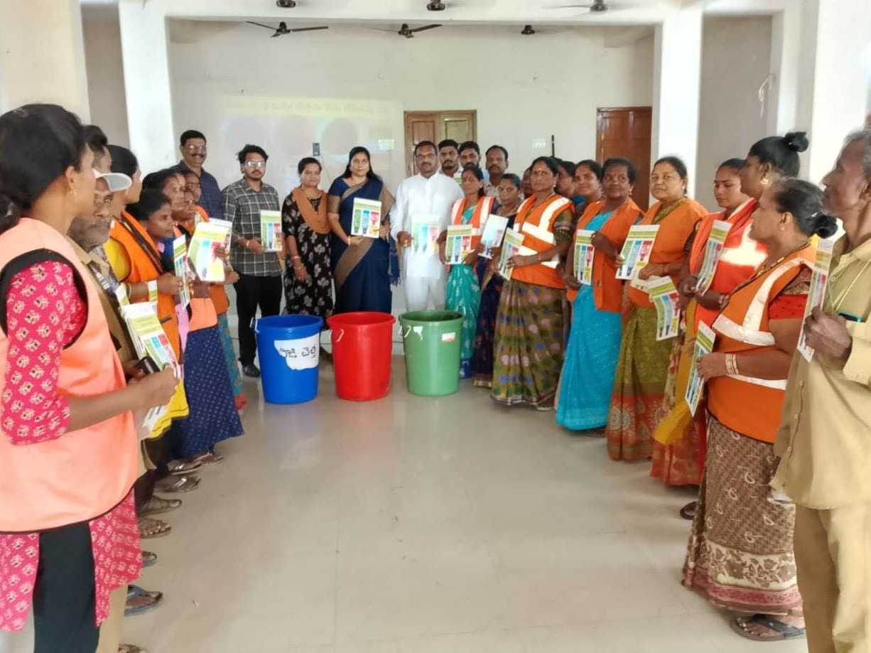 విశాఖలో పారిశుద్ధ్య సిబ్బందికి శిక్షణ