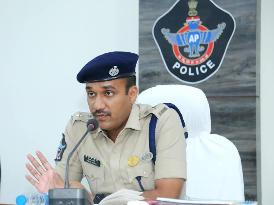 ‘మన మిత్ర–వాట్సాప్ గవర్నెన్స్’ను వినియోగించుకోండి: SP