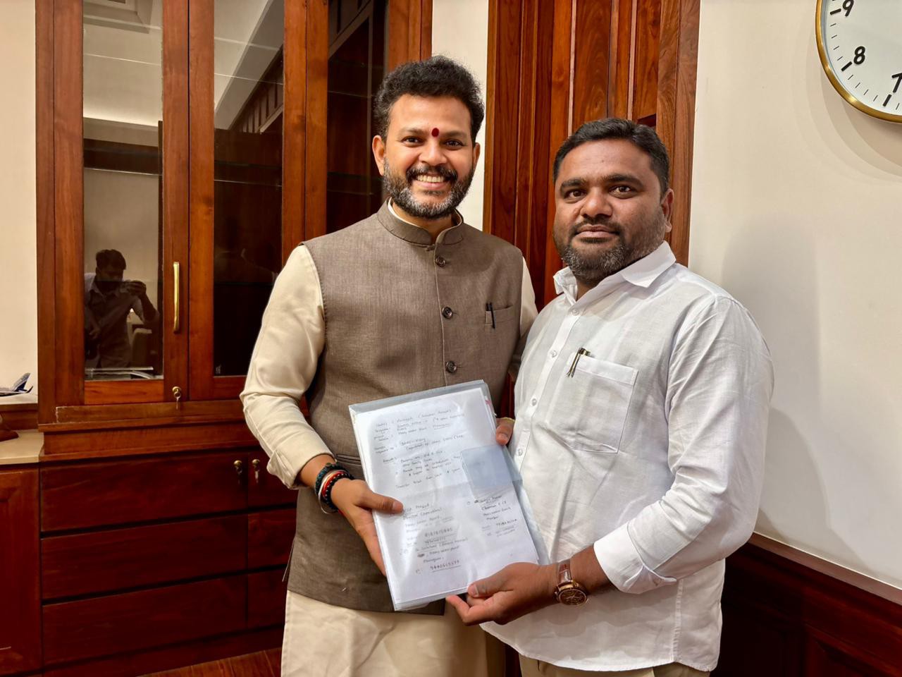 కేంద్ర మంత్రితో మండల అధ్యక్షుడు భేటీ