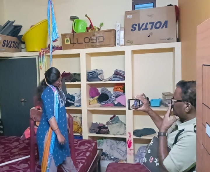 రాజంపేటలో ఉరివేసుకుని వివాహిత ఆత్మహత్య