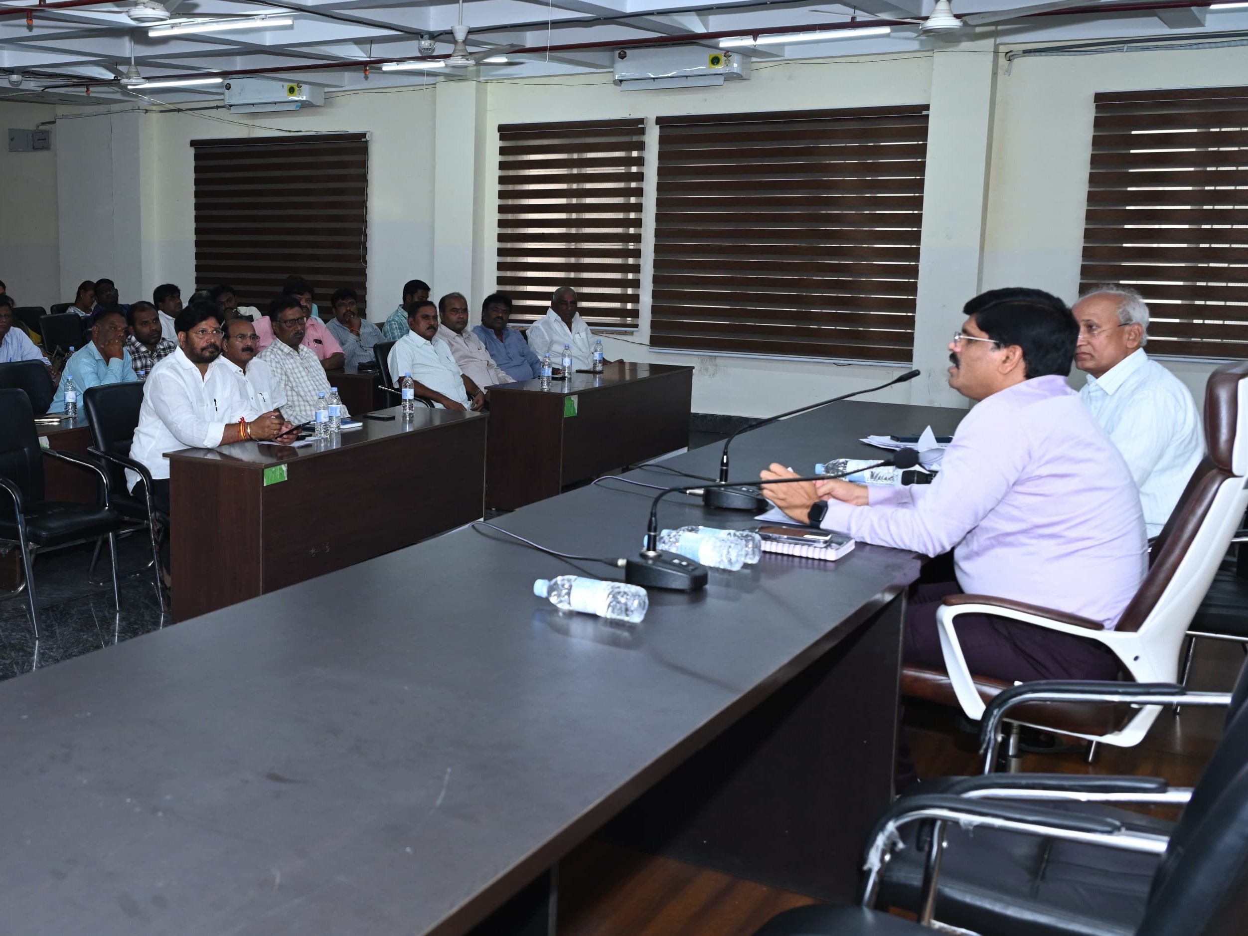 గ్యాస్ కొరతపై వదంతులు నమ్మవద్దు: జేసీ