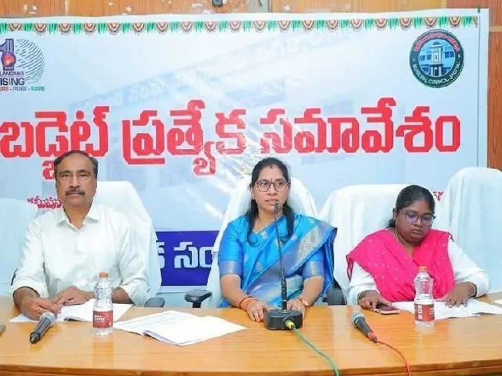 ‘పట్టణ అభివృద్ధికి ప్రతి ఒక్కరు సహకరించాలి’