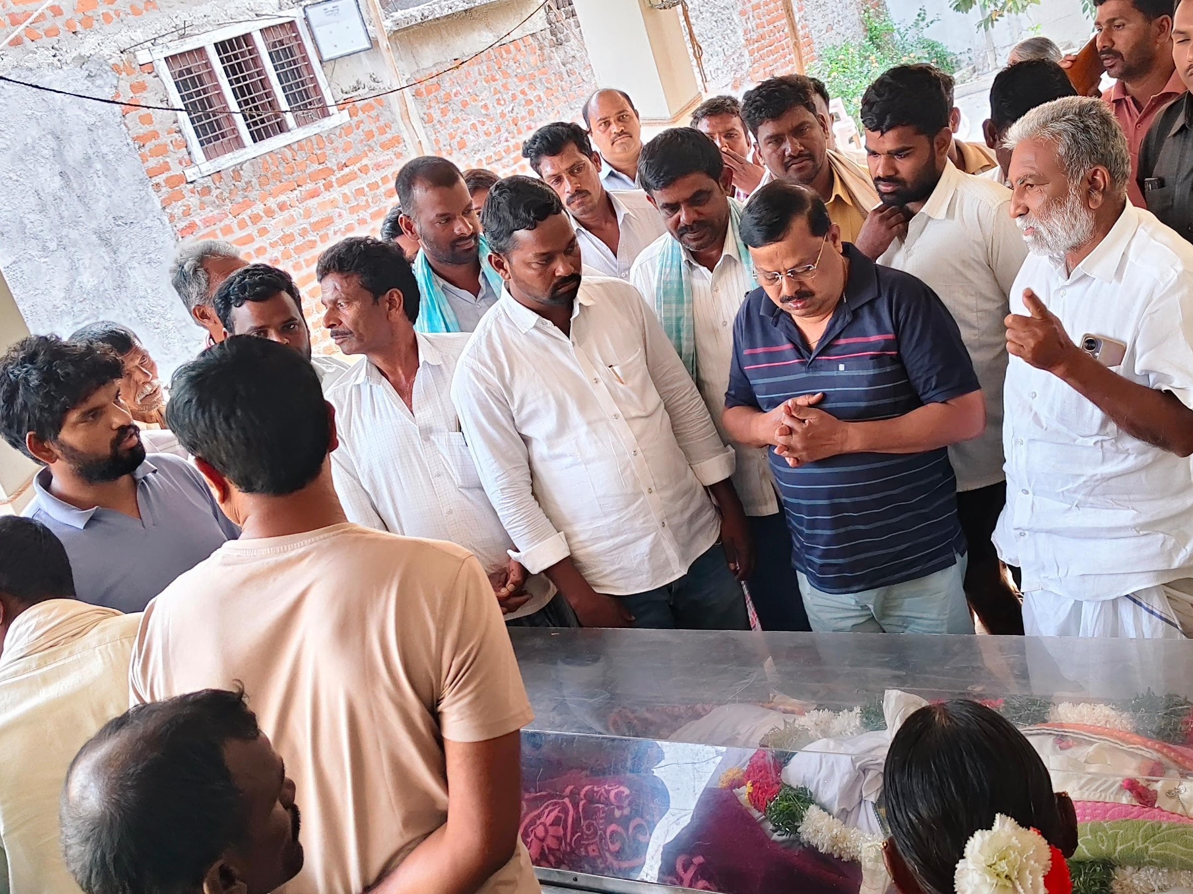 హన్మంతు మృతి బాధాకరం: ఎమ్మెల్యే