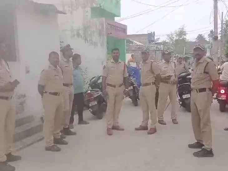 పాలకొండలో కార్డెన్ సెర్చ్  నిర్వహించిన పోలీసులు