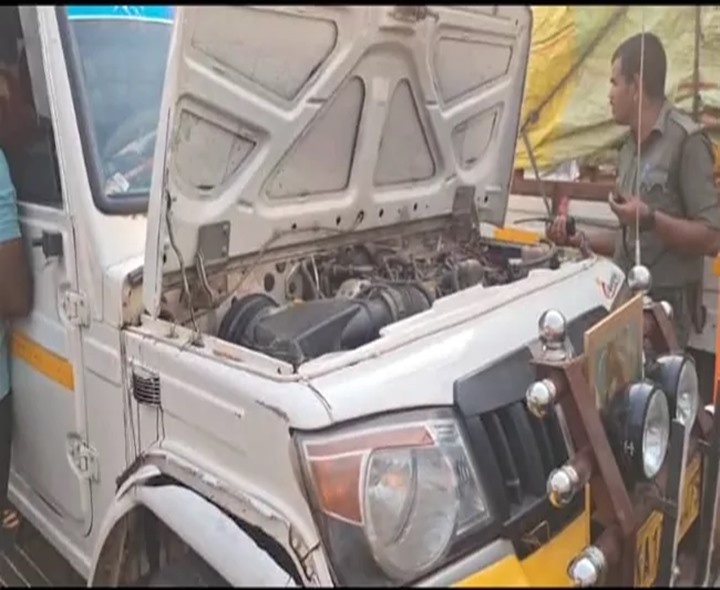 శ్రీశైలంలో ప్రమాదం.. 10 మందికి గాయాలు