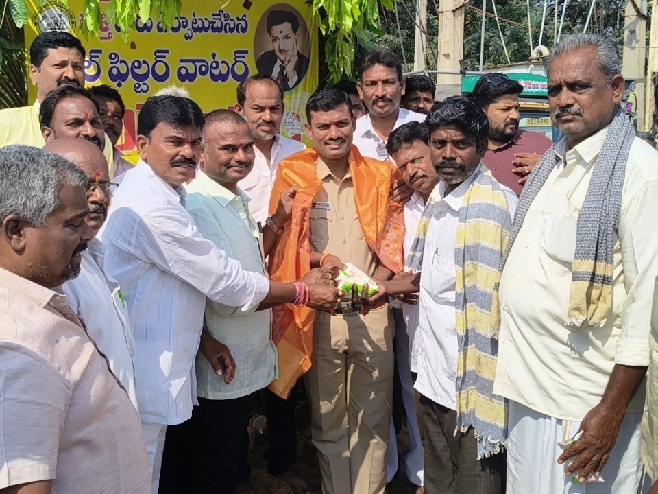 ‘చలివేంద్రాలు ఏర్పాటు చేయడం అభినందనీయం’