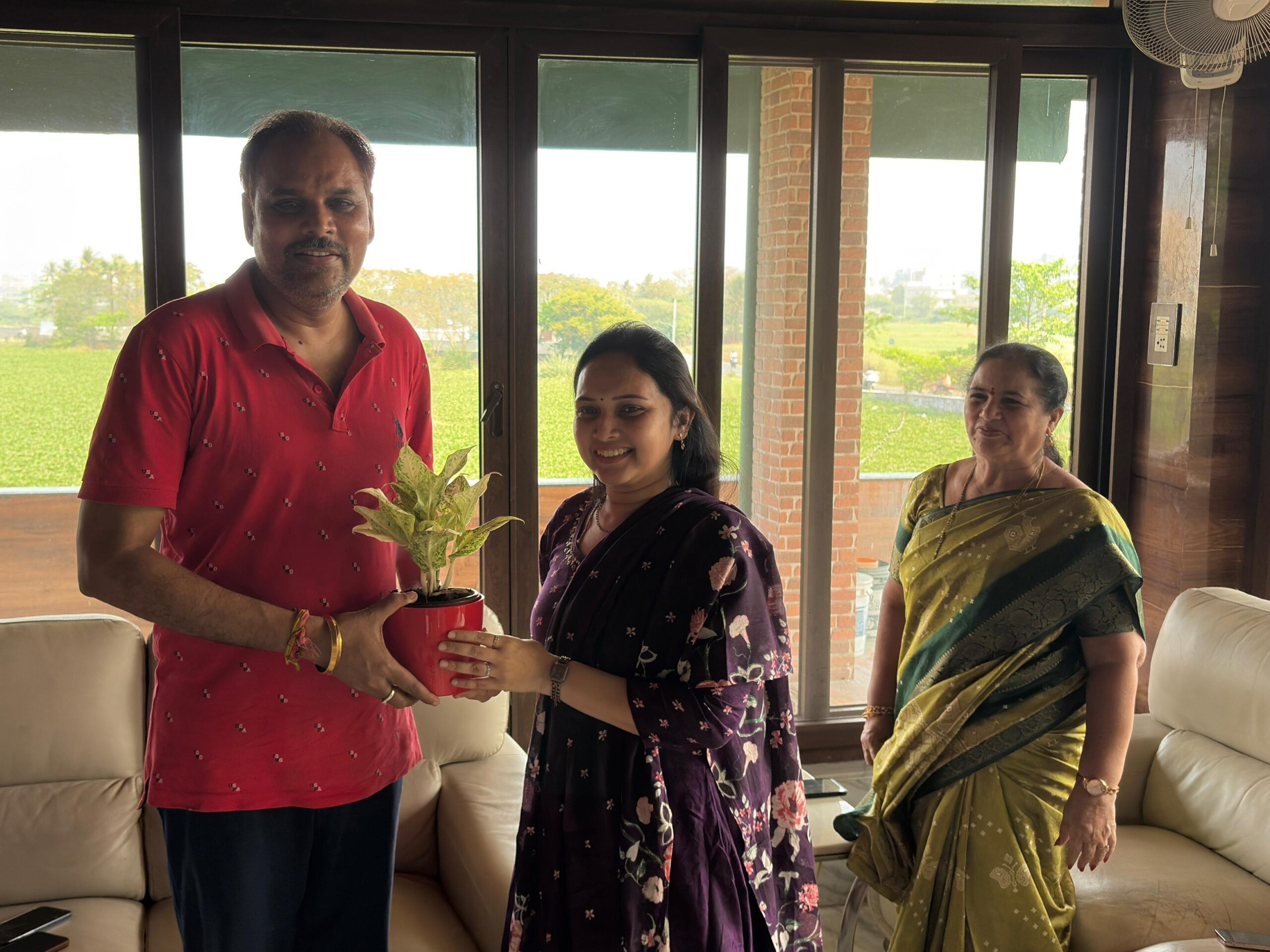 జడ్పీ ఛైర్మన్‌ను కలిసిన శోభా స్వాతీ రాణి