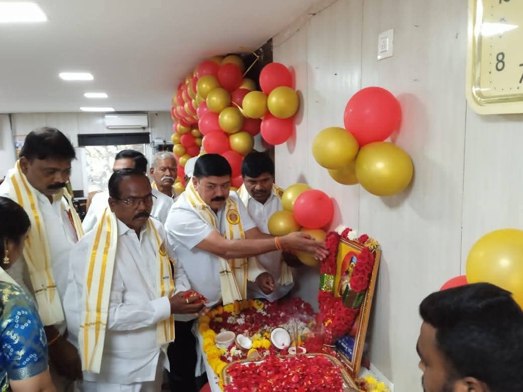 కలెక్టరేట్‌లో మొల్లమాంబ జయంతి వేడుకలు