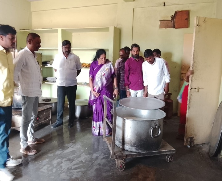 గురుకుల విద్యాలయం ఆకస్మిక తనిఖీ