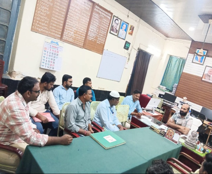 వినుకొండలో గ్యాస్ ఏజెన్సీ డీలర్లతో తహసీల్దార్ సమావేశం