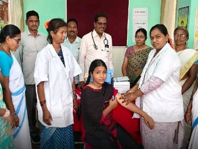తిమ్మాపురంలో HPV వ్యాక్సిన్ పంపిణీ కార్యక్రమం