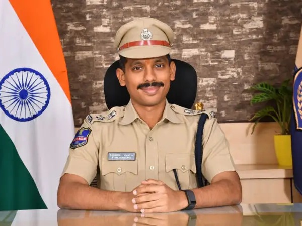 లోక్ అదాలత్​ను సద్వినియోగం చేసుకోవాలి: సీపీ