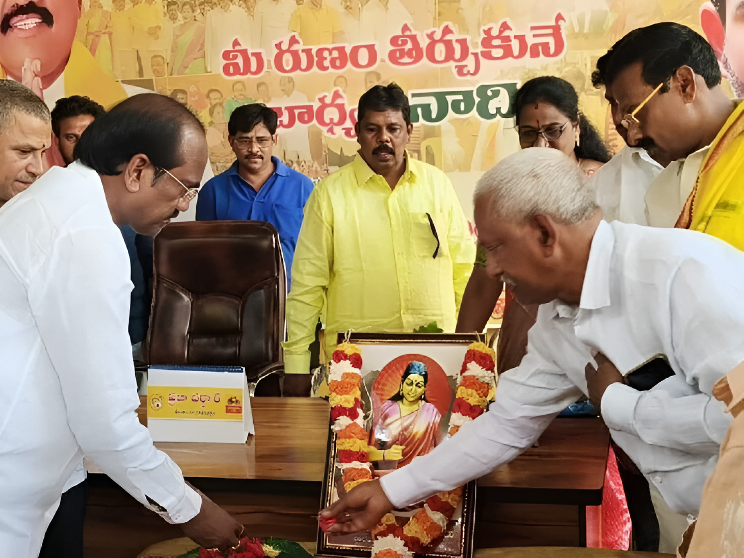 మొల్ల జీవితం నేటితరానికి ఆదర్శం: ఎమ్మెల్యే