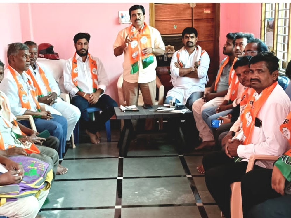 ‘ప్రజా సమస్యలను వెంటనే పరిష్కరించాలి’