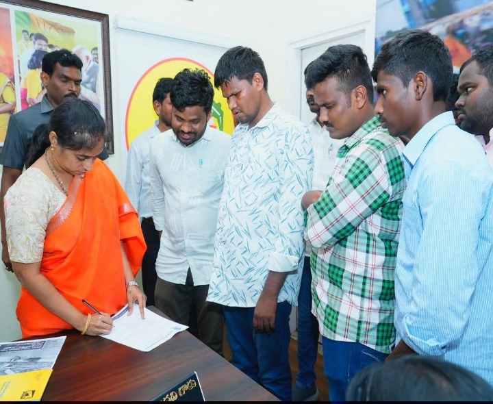 ప్రజా సమస్యల పరిష్కారమే లక్ష్యం: ఎమ్మెల్యే గళ్ళా మాధవి