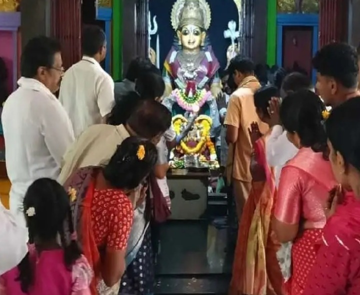 దుర్గాలమ్మకు విశేష పూజలు