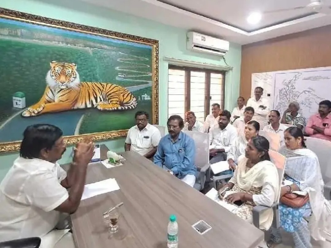 ఉపాధి హామీ పనులను వేగవంతం చేయాలి: ఎమ్మెల్యే