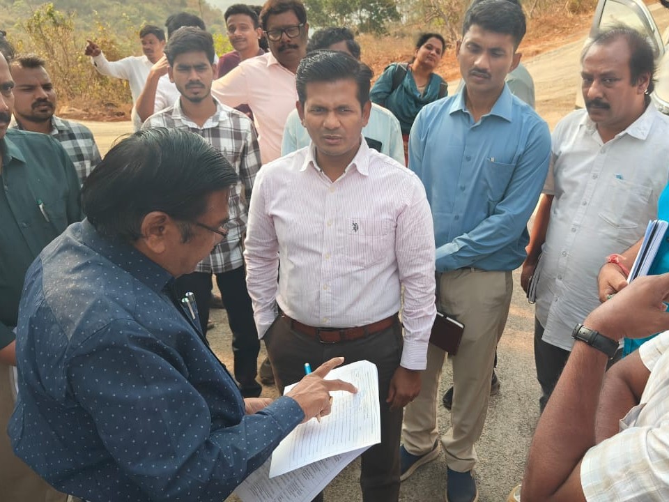 ఏర్పాట్లను పరిశీలించిన జిల్లా కలెక్టర్