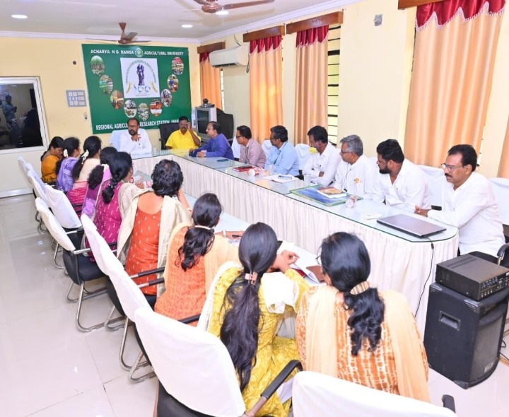 ఆధునిక వ్యవసాయ విధానంపై అవగాహన కార్యక్రమం