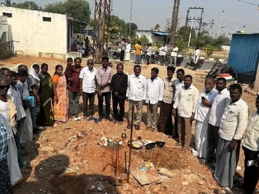 కాచ్వార్లో నూతన జీపీ భవనానికి శంకుస్థాపన