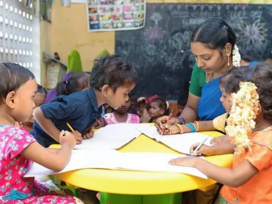 అంగన్వాడీ హెల్పర్లకు పదోన్నతులు