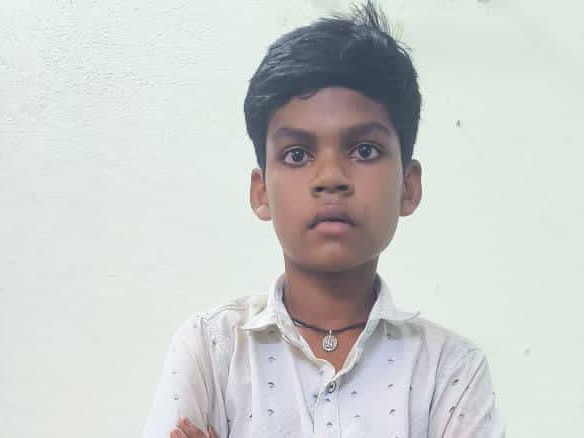 అదృశ్యమైన బాలుడు.. వైరా పోలీస్ స్టేషన్లో ప్రత్యక్షం