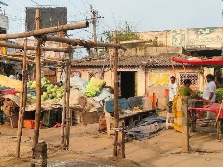 పుట్‌పాత్ ఆక్రమణల తొలగింపు