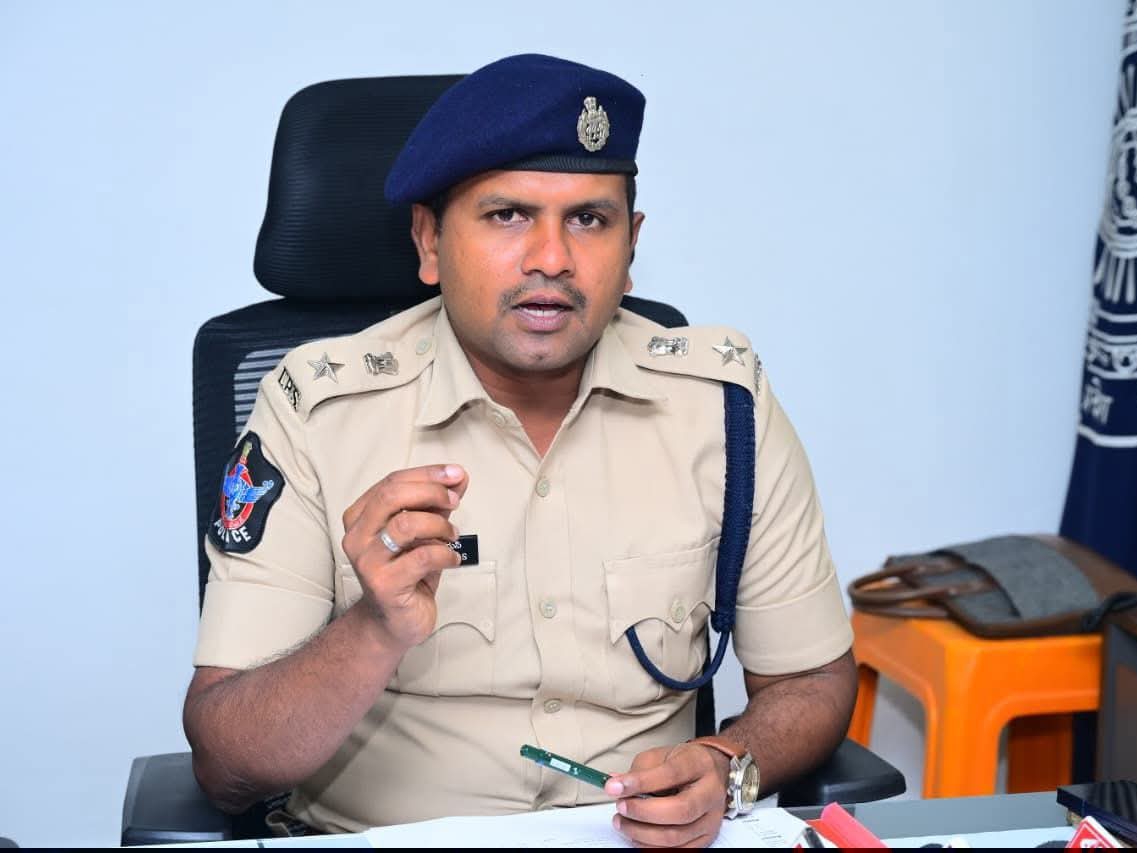 టెన్త్ పరీక్షల వద్ద 144 సెక్షన్: ఎస్పీ