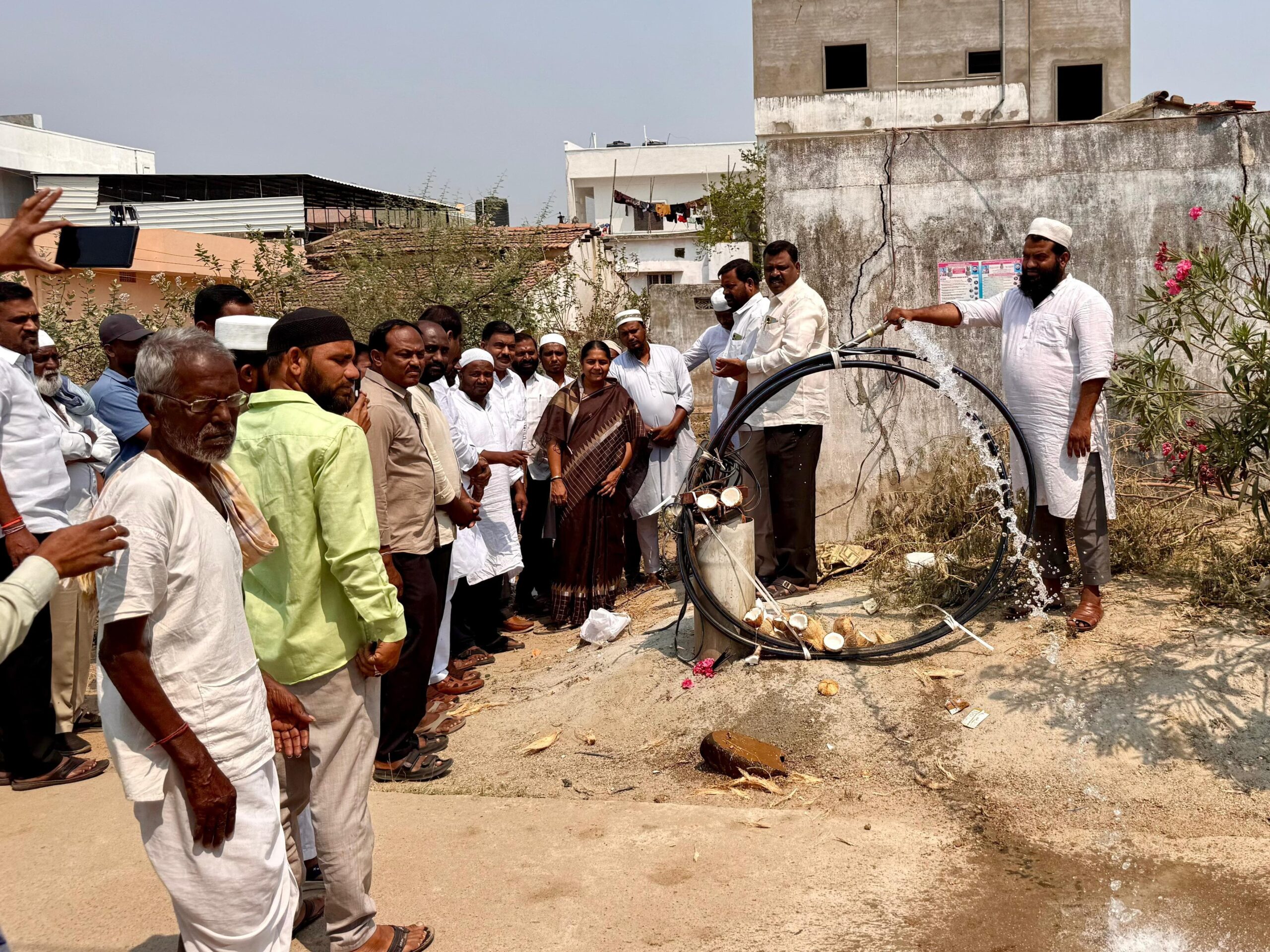 త్రాగునీటి సమస్య రాకుండా చర్యలు: MLA