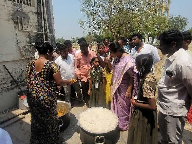 గురుకుల పాఠశాలను తనిఖీ చేసిన: ఎమ్మెల్యే