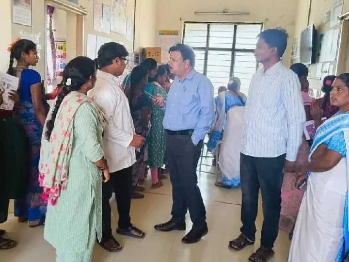 వైద్య శిబిరాన్ని పరిశీలించిన DMHO