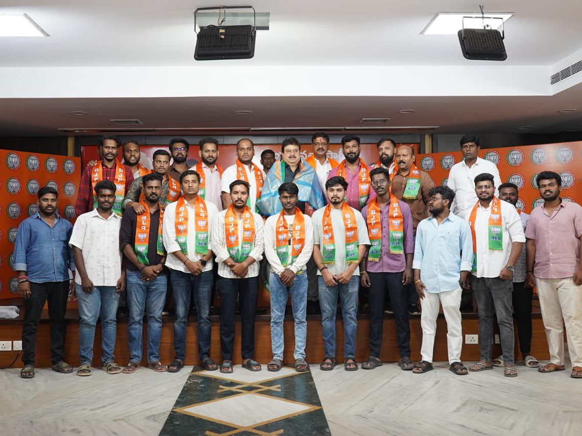 పాతబస్తీ యువత బీజేపీలో చేరిక
