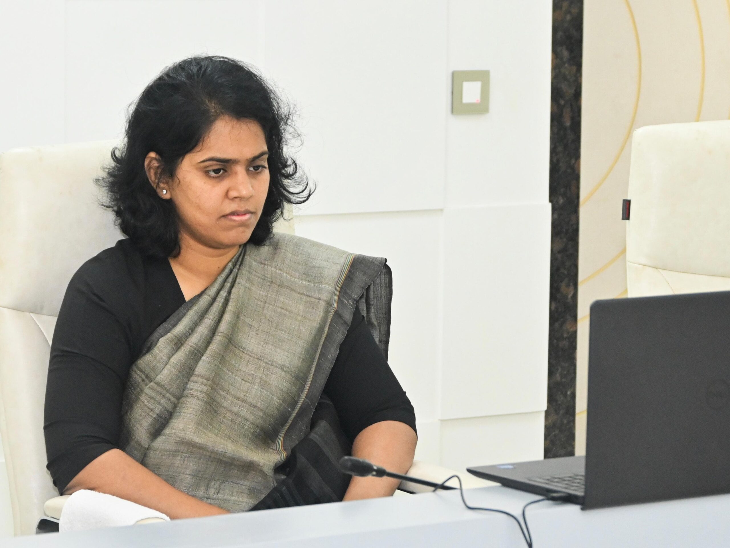 ‘జిల్లాలో ఎల్పీజీ సరఫరా సజావుగా కొనసాగుతోంది’