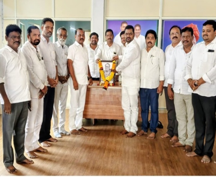 ‘మాజీ డీజీపీ దొర మృతి తీరని లోటు’