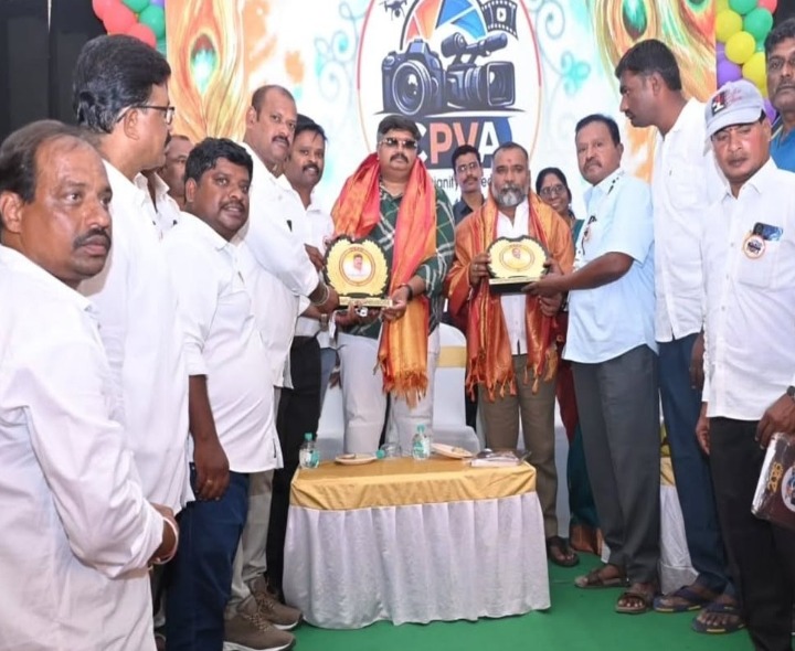 చిత్తూరులో ఫోటో & వీడియో గ్రాఫర్ల అసోసియేషన్ సమావేశం