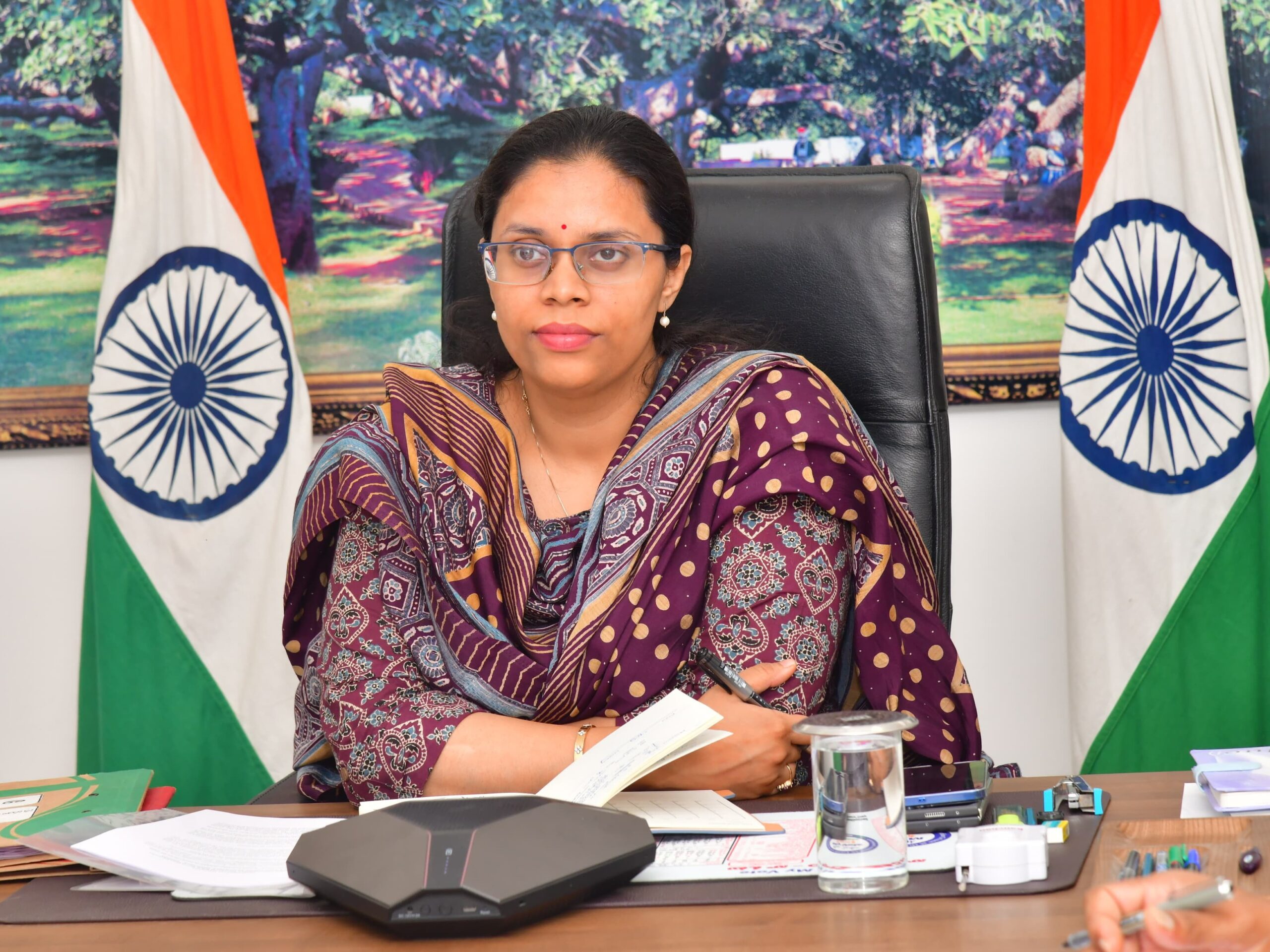 జిల్లాలో గ్యాస్ సిలిండర్ల కొరతలేదు : కలెక్టర్