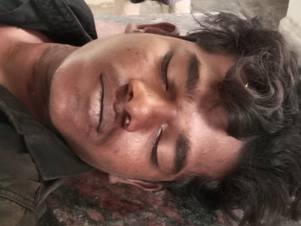 యువకుడు ఆత్మహత్య.. విషాదంలో కుటుంబం..!