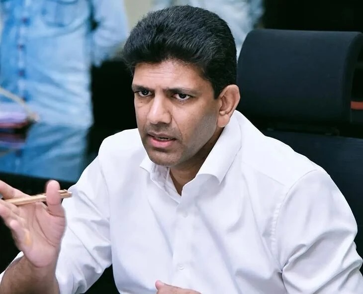 ఎవరైనా జయరాం దగ్గరికి వెళ్తారు: పెమ్మసాని