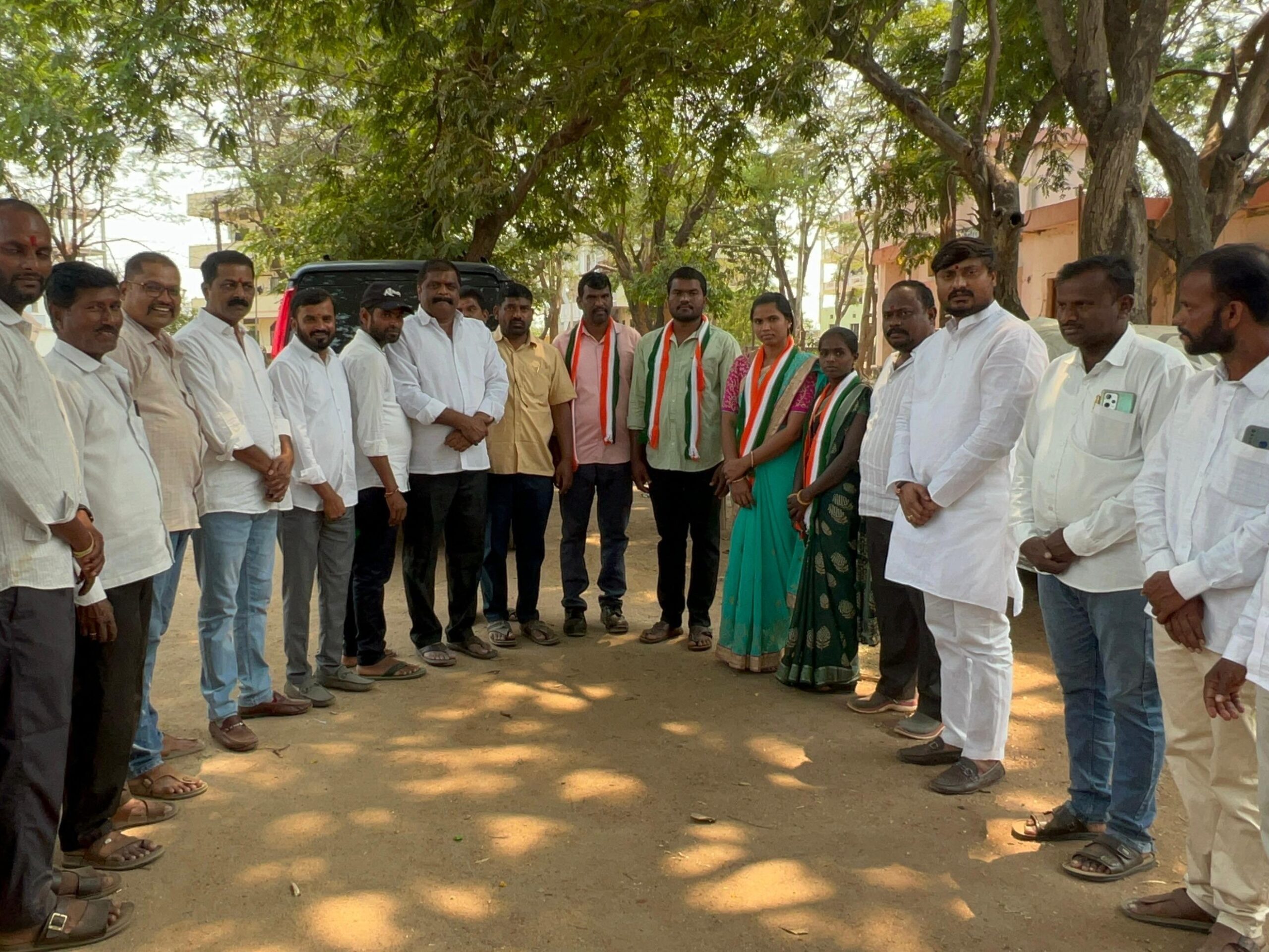 కాంగ్రెస్ పార్టీలో చేరిన వార్డు సభ్యులు