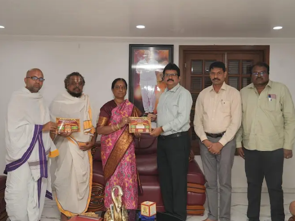 భద్రాచలం బ్రహ్మోత్సవాలకు రావాలని మంత్రికి ఆహ్వానం