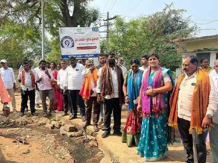 1, 2 వార్డుల సందర్శించిన మున్సిపల్ ఛైర్మన్