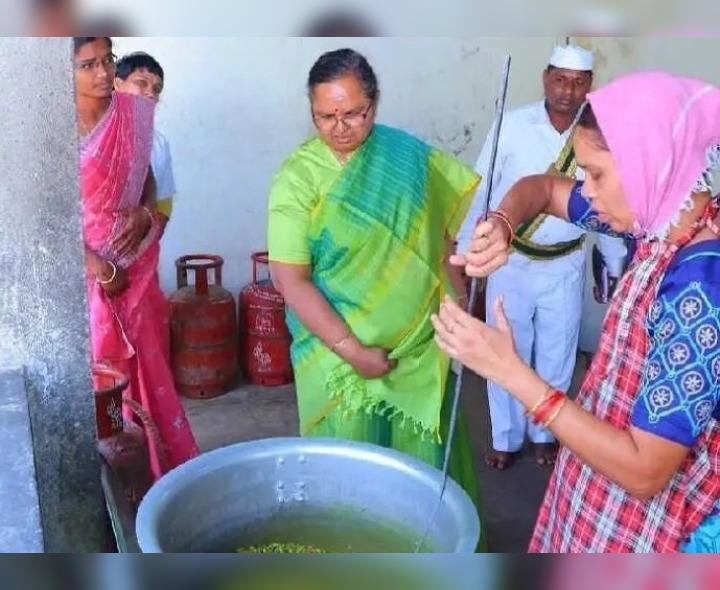 KGBVని సందర్శించిన కలెక్టర్