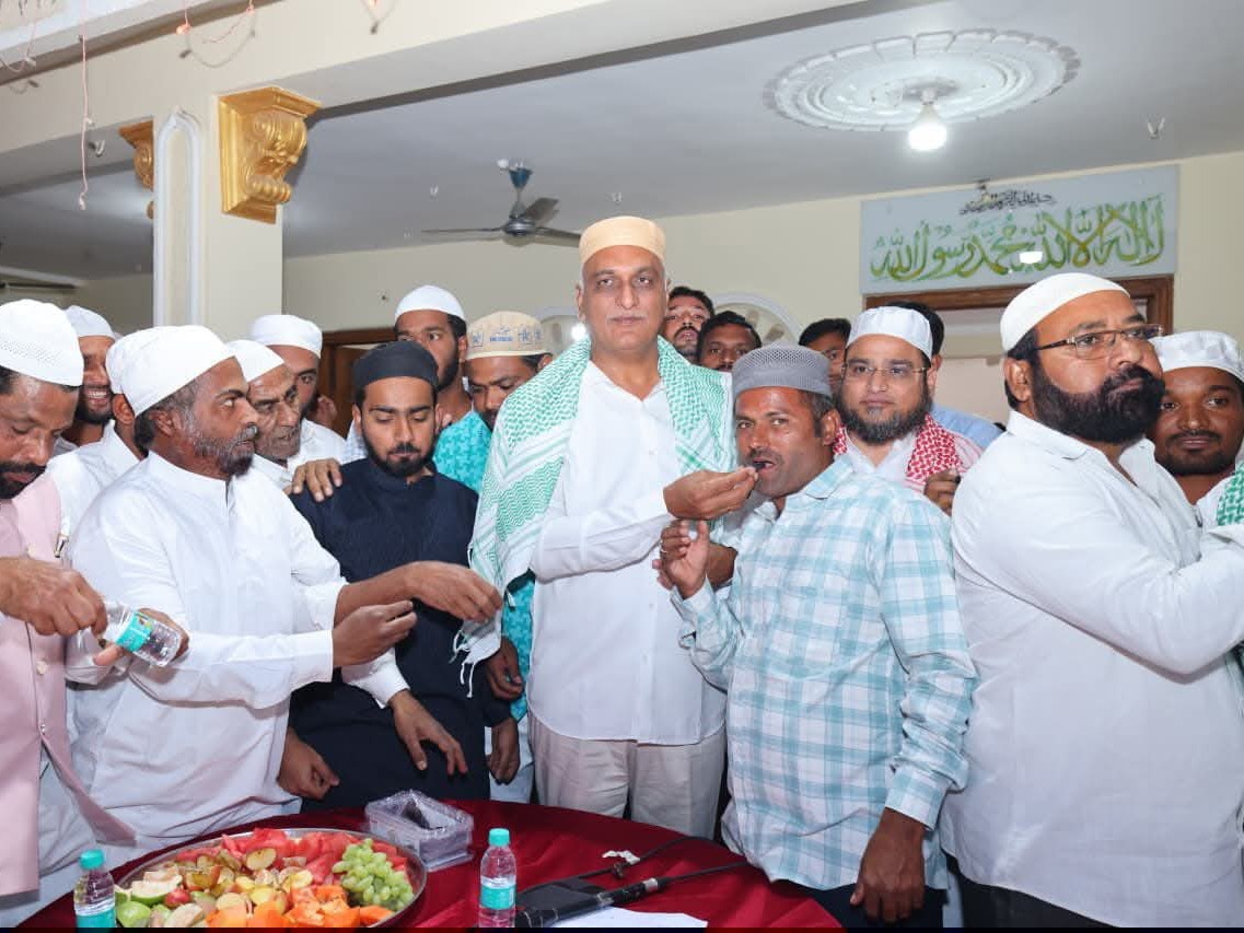 ‘GHMC ఎన్నికల కోసమే నగరంలో తోఫా పంపిణీ’