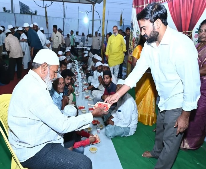 ఇఫ్తార్ విందులో పాల్గొన్న శాప్ ఛైర్మన్