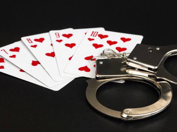 పేకాట స్థావరాలపై దాడులు.. ఏడుగురు అరెస్ట్